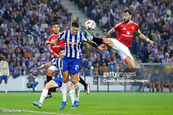 Bruno Fernandes dari Man United diusir keluar lapangan dalam pertandingan kedua berturut-turut